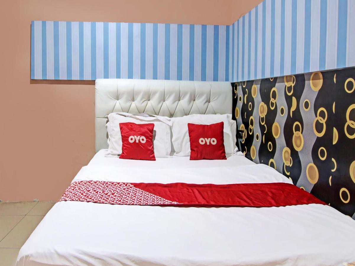 Oyo 91490 Hotel Rumah Kita Сиребон Екстериор снимка